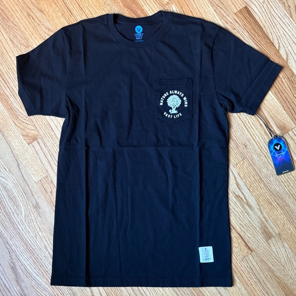 VAST LIFE small Natire Always Wins Black T-Shirt for Men